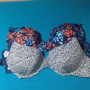3/$15💥Bras — NWOT
